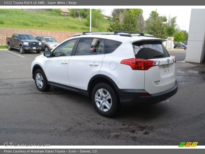 Super White / Beige 2013 Toyota RAV4 LE AWD