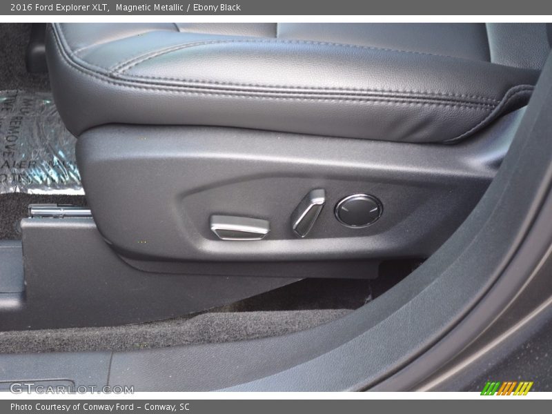 Magnetic Metallic / Ebony Black 2016 Ford Explorer XLT