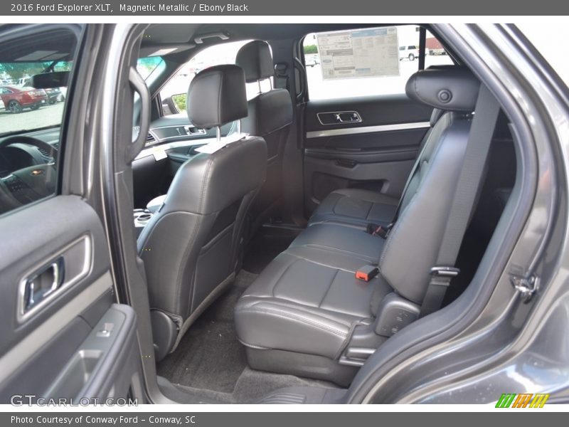 Magnetic Metallic / Ebony Black 2016 Ford Explorer XLT
