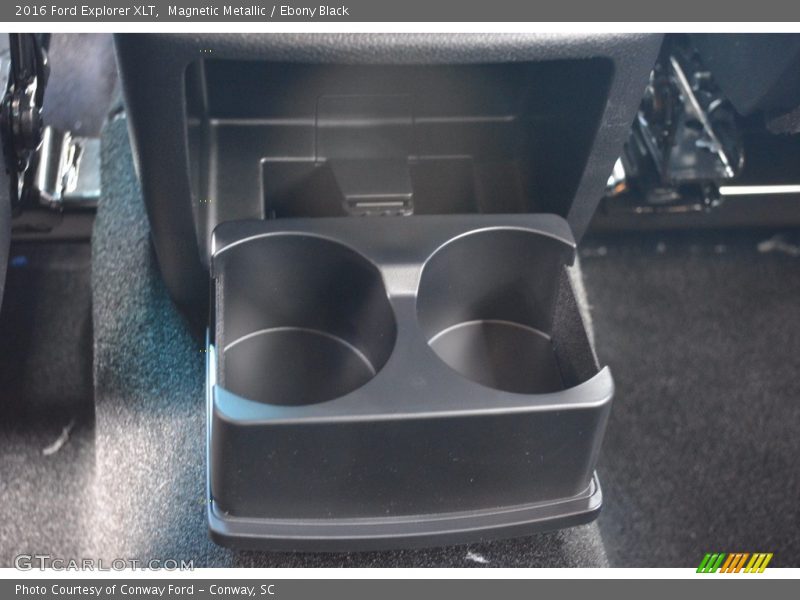 Magnetic Metallic / Ebony Black 2016 Ford Explorer XLT
