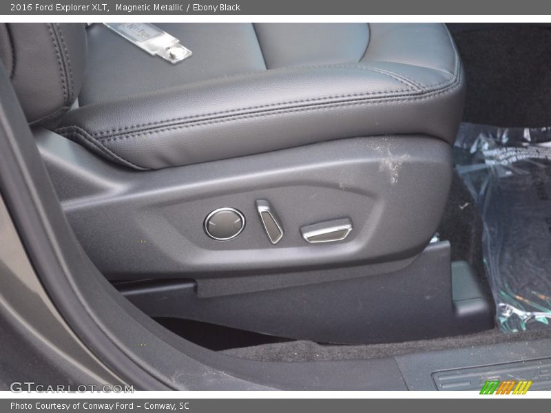 Magnetic Metallic / Ebony Black 2016 Ford Explorer XLT