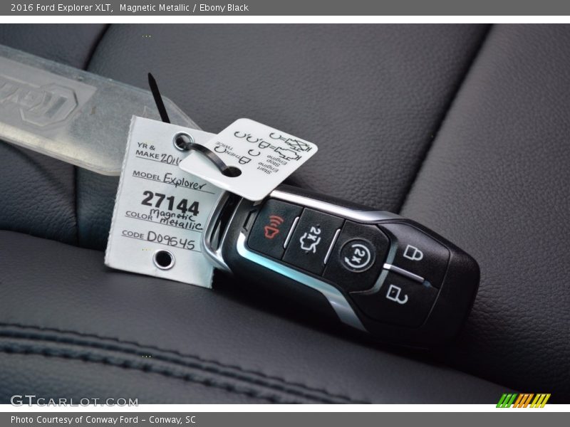 Magnetic Metallic / Ebony Black 2016 Ford Explorer XLT