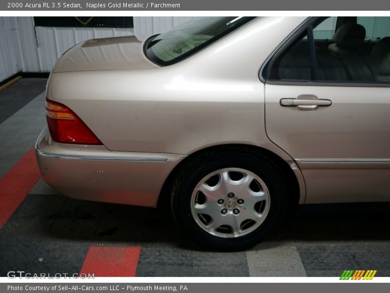 Naples Gold Metallic / Parchment 2000 Acura RL 3.5 Sedan