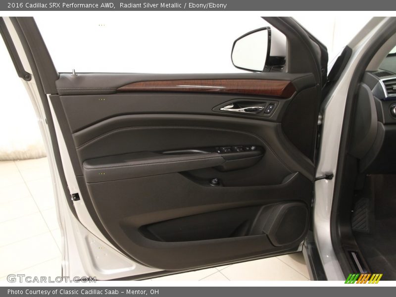 Radiant Silver Metallic / Ebony/Ebony 2016 Cadillac SRX Performance AWD