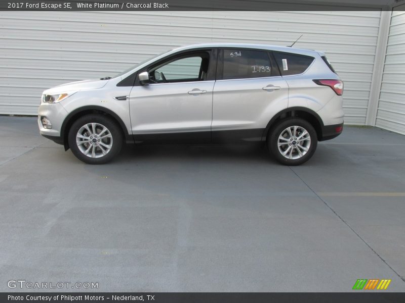 White Platinum / Charcoal Black 2017 Ford Escape SE