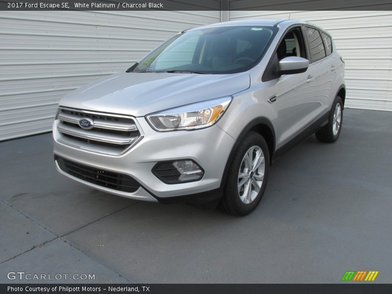 White Platinum / Charcoal Black 2017 Ford Escape SE