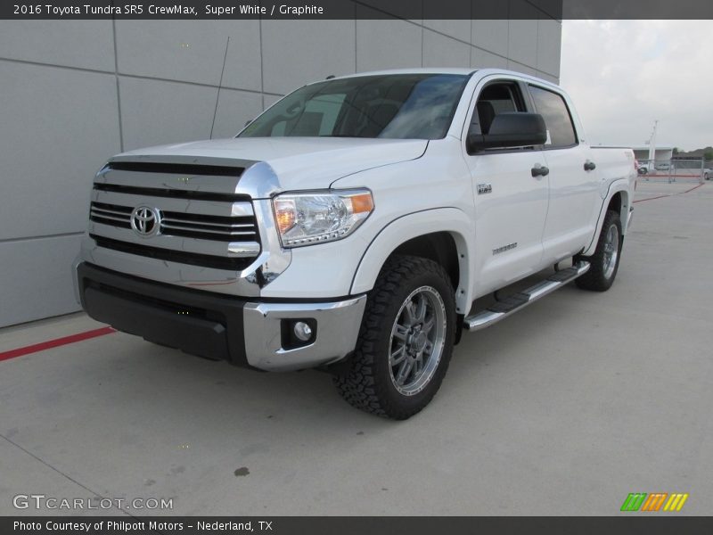 Super White / Graphite 2016 Toyota Tundra SR5 CrewMax