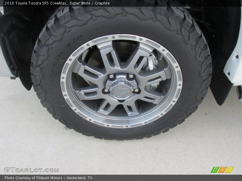 Super White / Graphite 2016 Toyota Tundra SR5 CrewMax