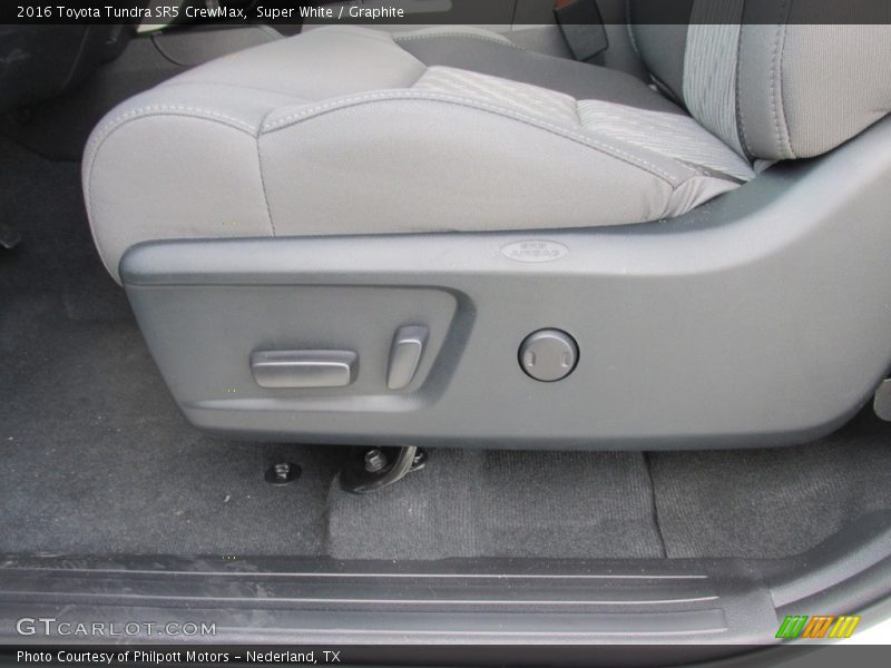 Super White / Graphite 2016 Toyota Tundra SR5 CrewMax