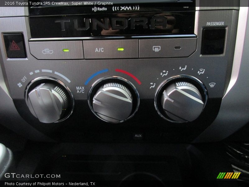 Super White / Graphite 2016 Toyota Tundra SR5 CrewMax