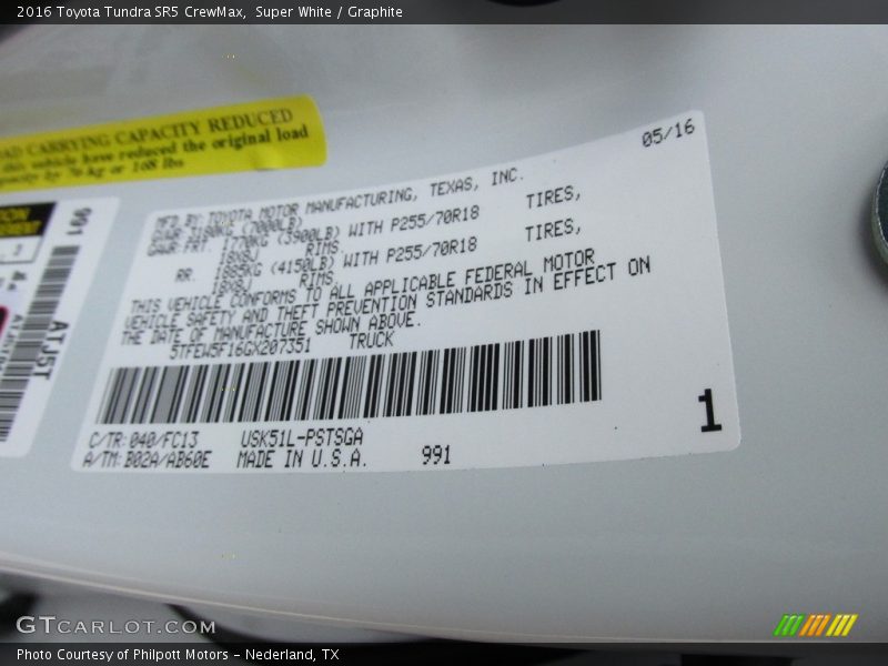 Super White / Graphite 2016 Toyota Tundra SR5 CrewMax