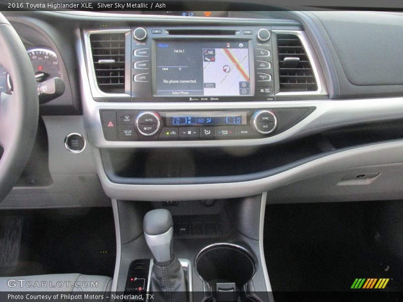 Silver Sky Metallic / Ash 2016 Toyota Highlander XLE