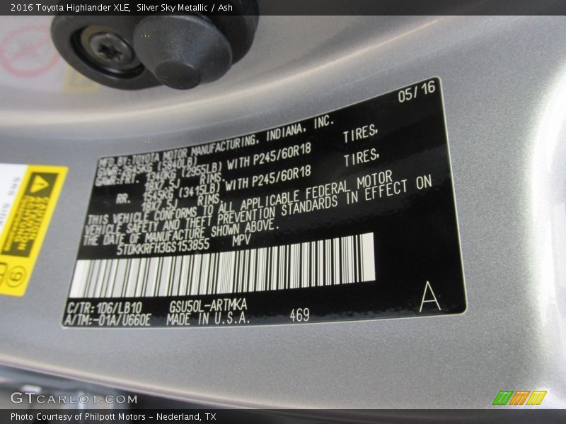 Silver Sky Metallic / Ash 2016 Toyota Highlander XLE