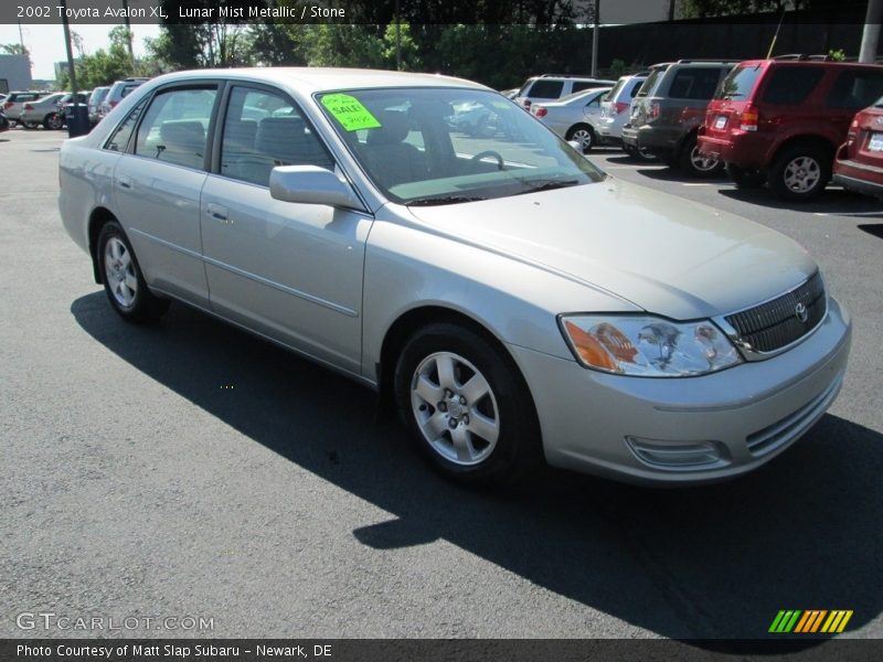 Lunar Mist Metallic / Stone 2002 Toyota Avalon XL