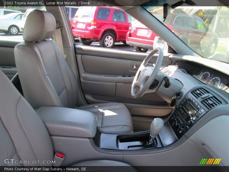 Lunar Mist Metallic / Stone 2002 Toyota Avalon XL