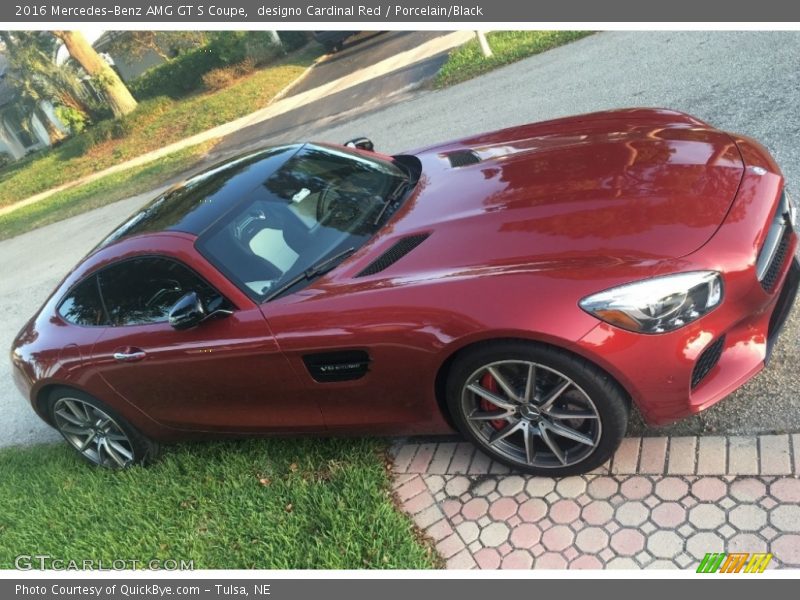 designo Cardinal Red / Porcelain/Black 2016 Mercedes-Benz AMG GT S Coupe