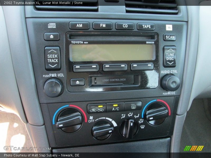 Lunar Mist Metallic / Stone 2002 Toyota Avalon XL
