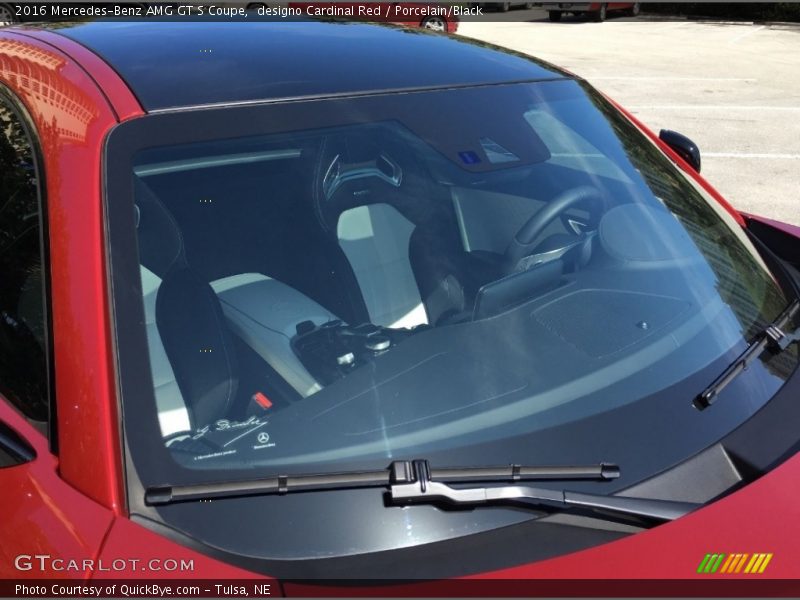 designo Cardinal Red / Porcelain/Black 2016 Mercedes-Benz AMG GT S Coupe
