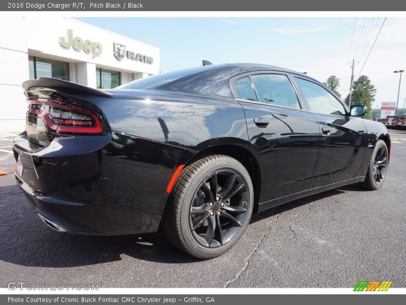 Pitch Black / Black 2016 Dodge Charger R/T