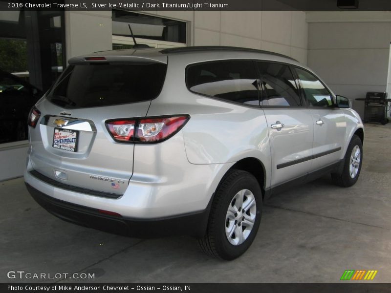 Silver Ice Metallic / Dark Titanium/Light Titanium 2016 Chevrolet Traverse LS