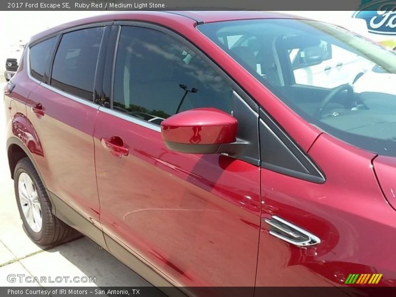 Ruby Red / Medium Light Stone 2017 Ford Escape SE
