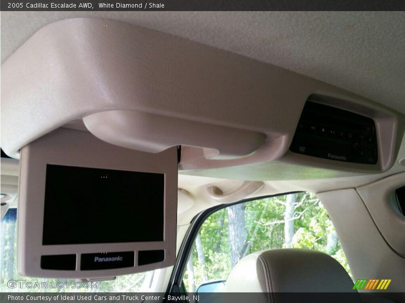 White Diamond / Shale 2005 Cadillac Escalade AWD