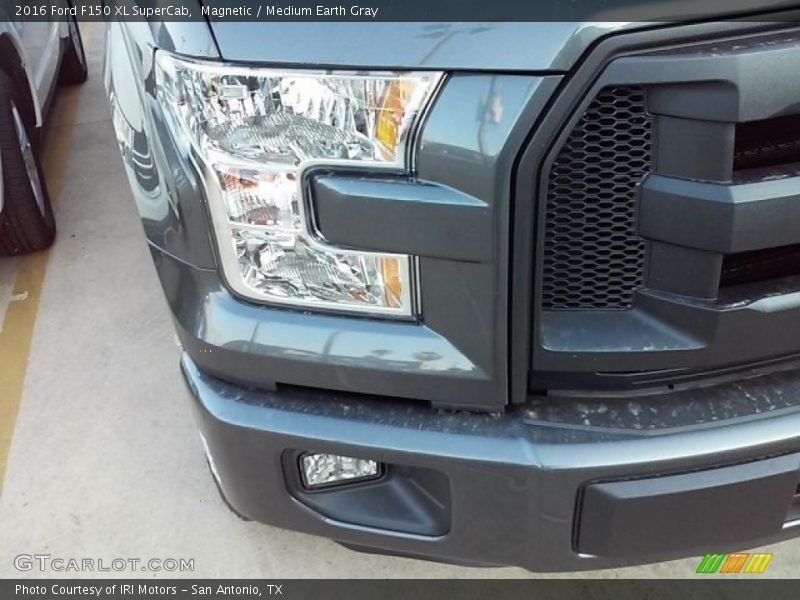 Magnetic / Medium Earth Gray 2016 Ford F150 XL SuperCab