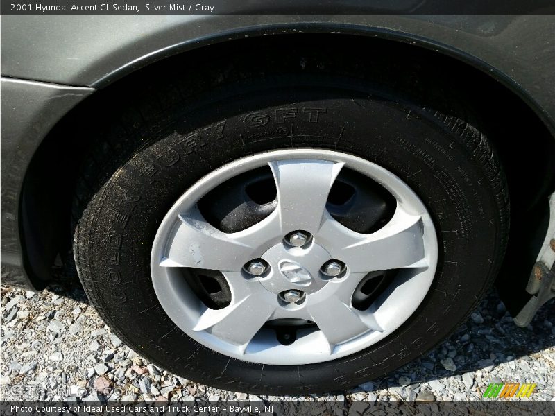 Silver Mist / Gray 2001 Hyundai Accent GL Sedan