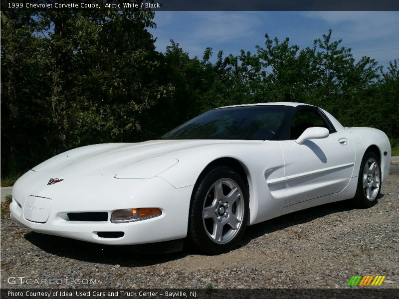 Arctic White / Black 1999 Chevrolet Corvette Coupe