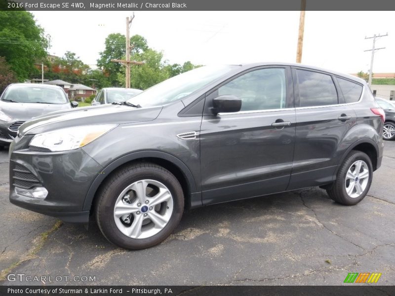 Magnetic Metallic / Charcoal Black 2016 Ford Escape SE 4WD
