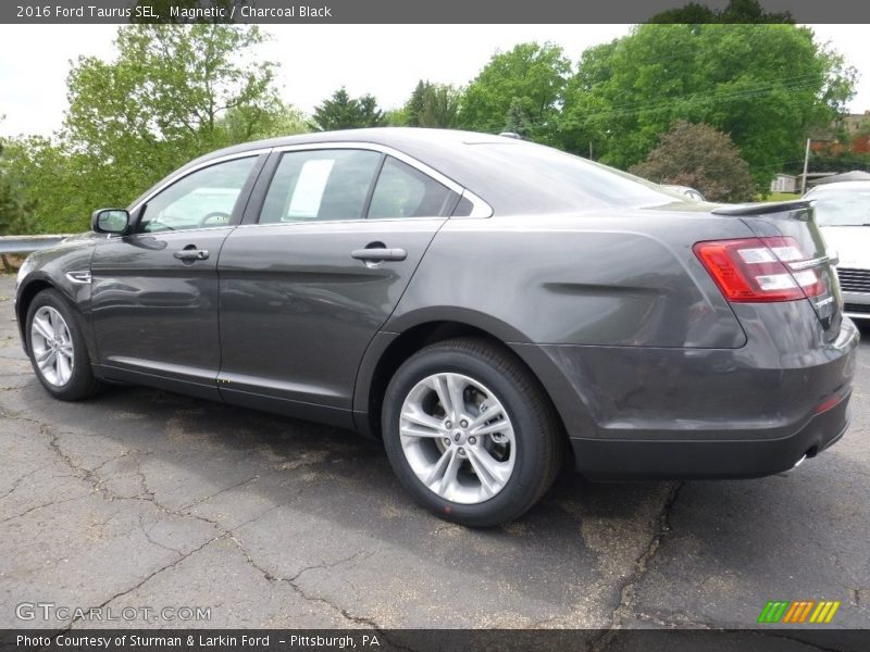 Magnetic / Charcoal Black 2016 Ford Taurus SEL