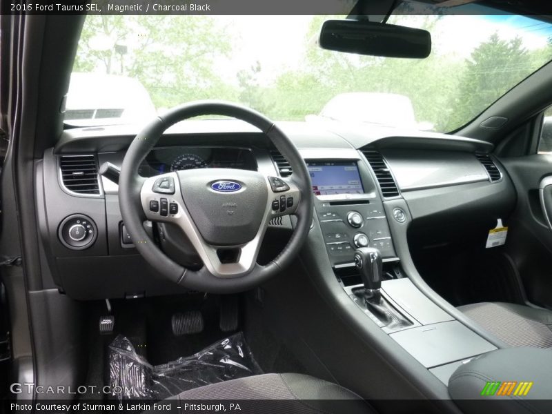 Magnetic / Charcoal Black 2016 Ford Taurus SEL