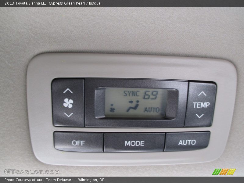 Cypress Green Pearl / Bisque 2013 Toyota Sienna LE