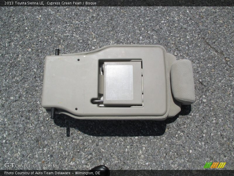 Cypress Green Pearl / Bisque 2013 Toyota Sienna LE