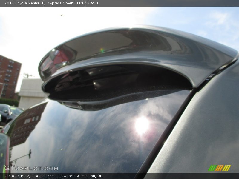 Cypress Green Pearl / Bisque 2013 Toyota Sienna LE