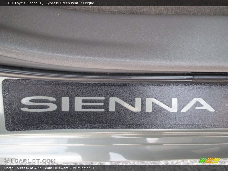 Cypress Green Pearl / Bisque 2013 Toyota Sienna LE