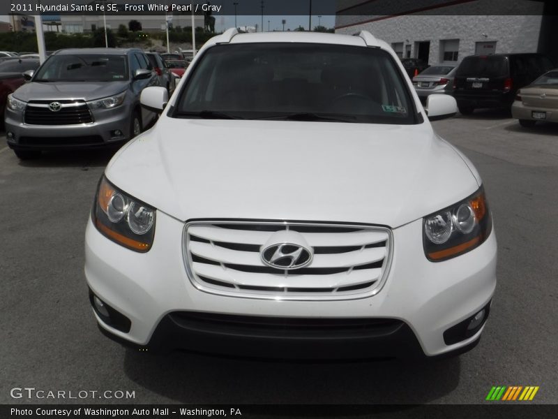 Frost White Pearl / Gray 2011 Hyundai Santa Fe SE