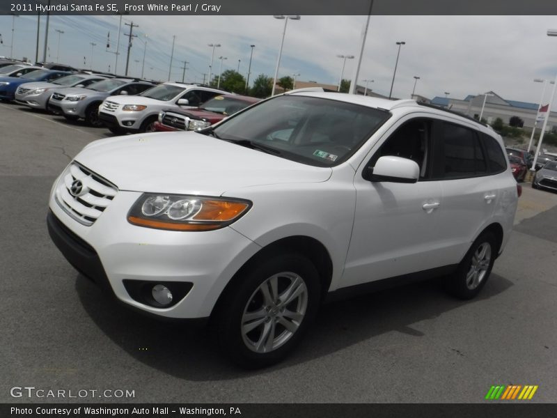 Frost White Pearl / Gray 2011 Hyundai Santa Fe SE