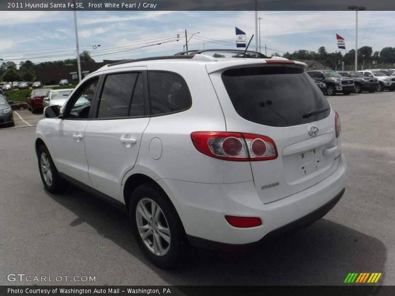 Frost White Pearl / Gray 2011 Hyundai Santa Fe SE