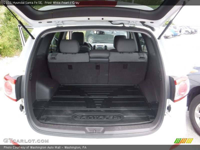 Frost White Pearl / Gray 2011 Hyundai Santa Fe SE