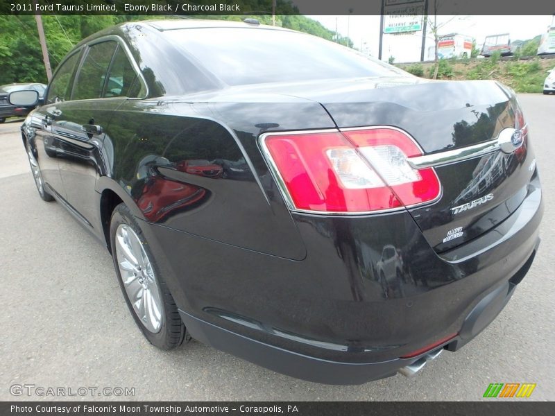 Ebony Black / Charcoal Black 2011 Ford Taurus Limited
