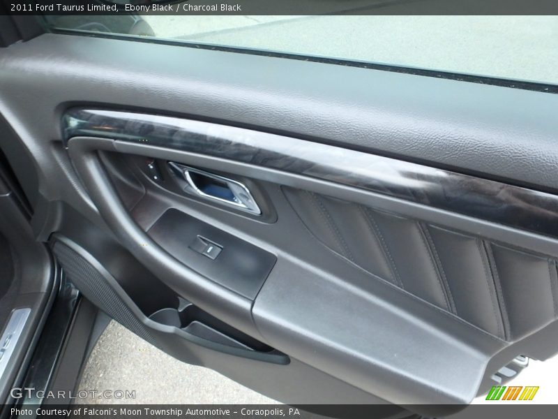 Ebony Black / Charcoal Black 2011 Ford Taurus Limited