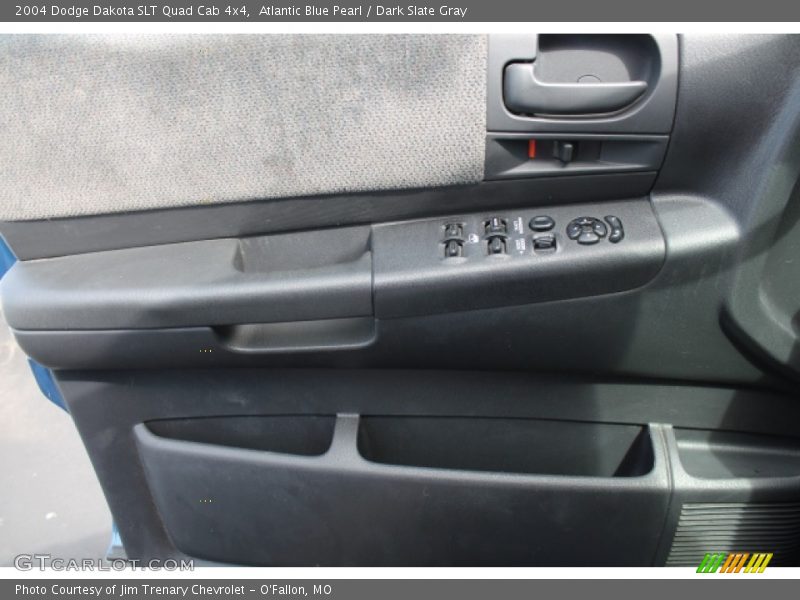 Atlantic Blue Pearl / Dark Slate Gray 2004 Dodge Dakota SLT Quad Cab 4x4