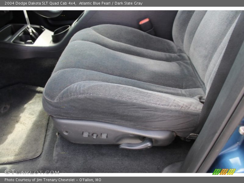 Atlantic Blue Pearl / Dark Slate Gray 2004 Dodge Dakota SLT Quad Cab 4x4