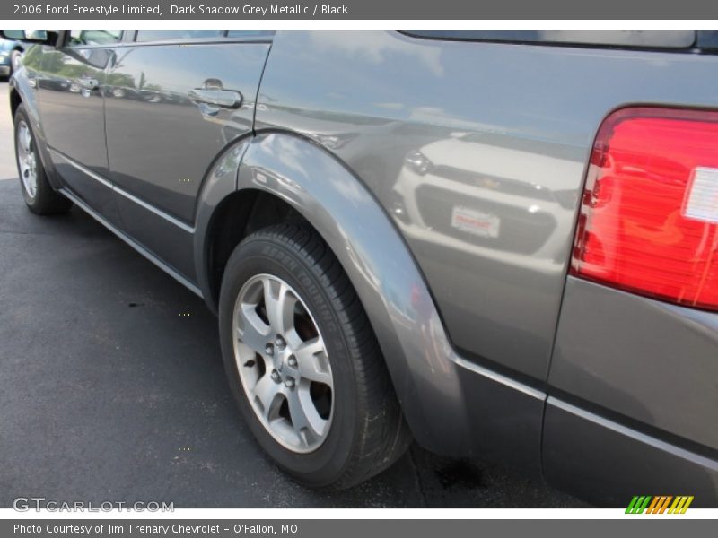 Dark Shadow Grey Metallic / Black 2006 Ford Freestyle Limited