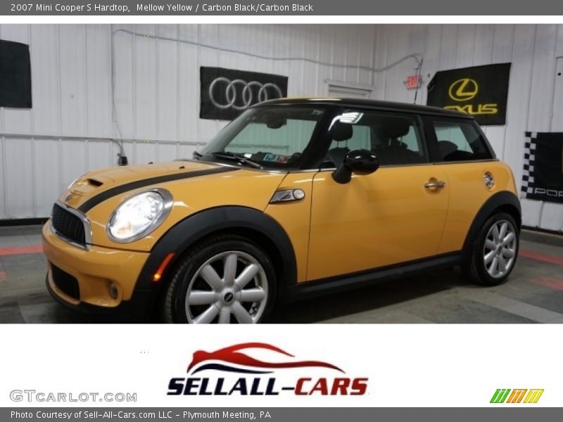 Mellow Yellow / Carbon Black/Carbon Black 2007 Mini Cooper S Hardtop