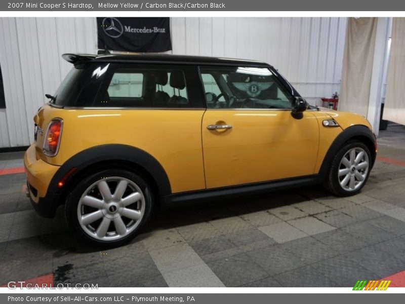 Mellow Yellow / Carbon Black/Carbon Black 2007 Mini Cooper S Hardtop