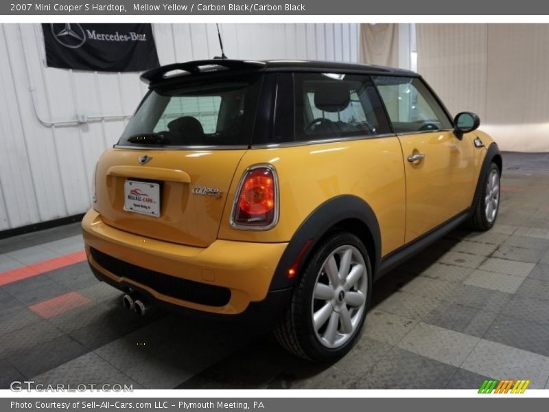 Mellow Yellow / Carbon Black/Carbon Black 2007 Mini Cooper S Hardtop