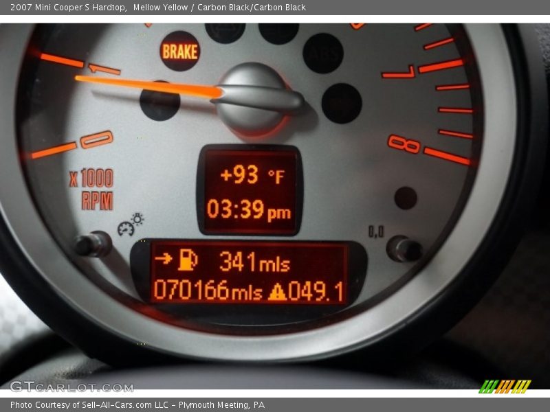 Mellow Yellow / Carbon Black/Carbon Black 2007 Mini Cooper S Hardtop