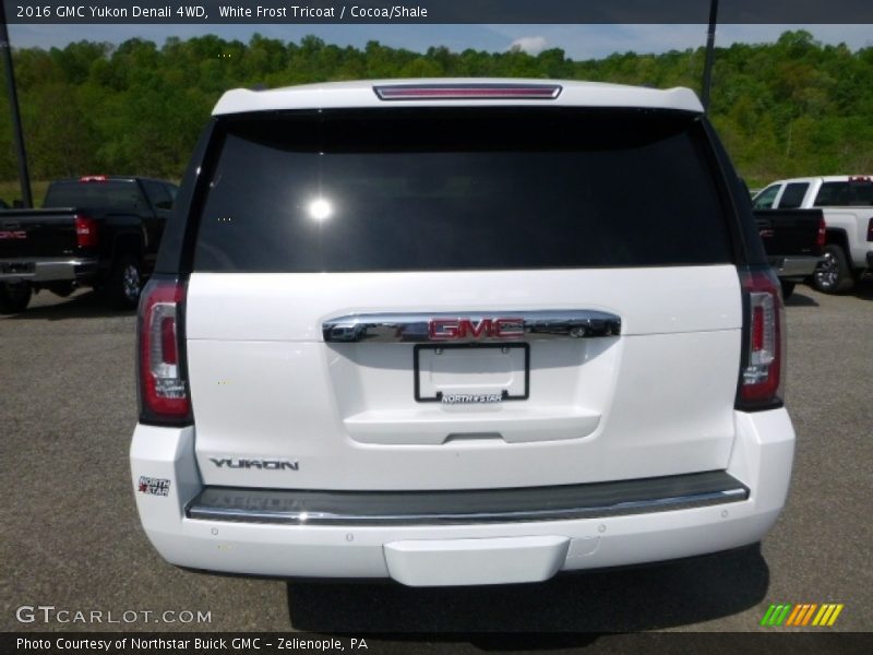 White Frost Tricoat / Cocoa/Shale 2016 GMC Yukon Denali 4WD